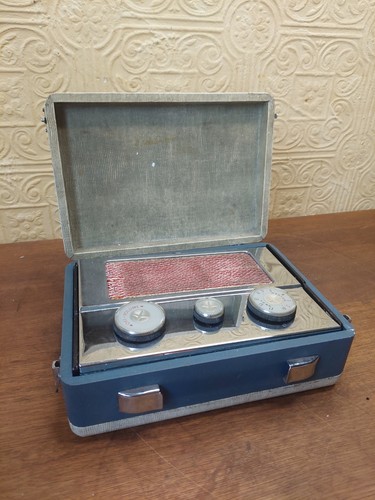 Vintage pye jewel case q4 - "pye",