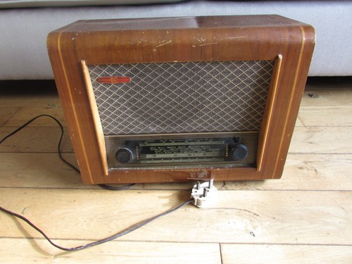 Vintage pye valve radio - pye,