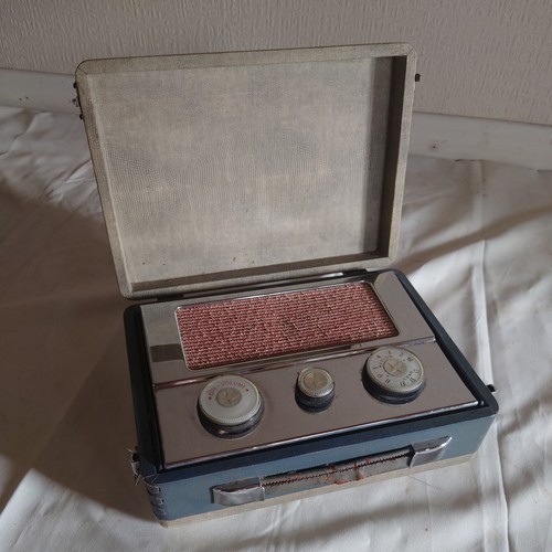 Pye model radio - radio, travel