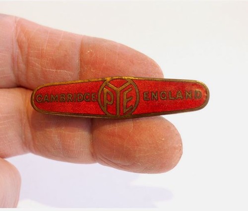Metal pye radio - badge,